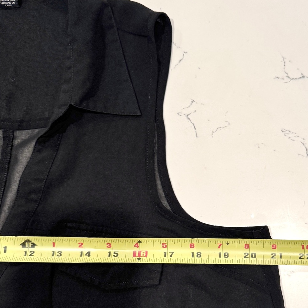 Forever 21 Sleeveless Black Sheer Button-Up Blouse with Collar Women’s Size XL - Picture 8 of 9